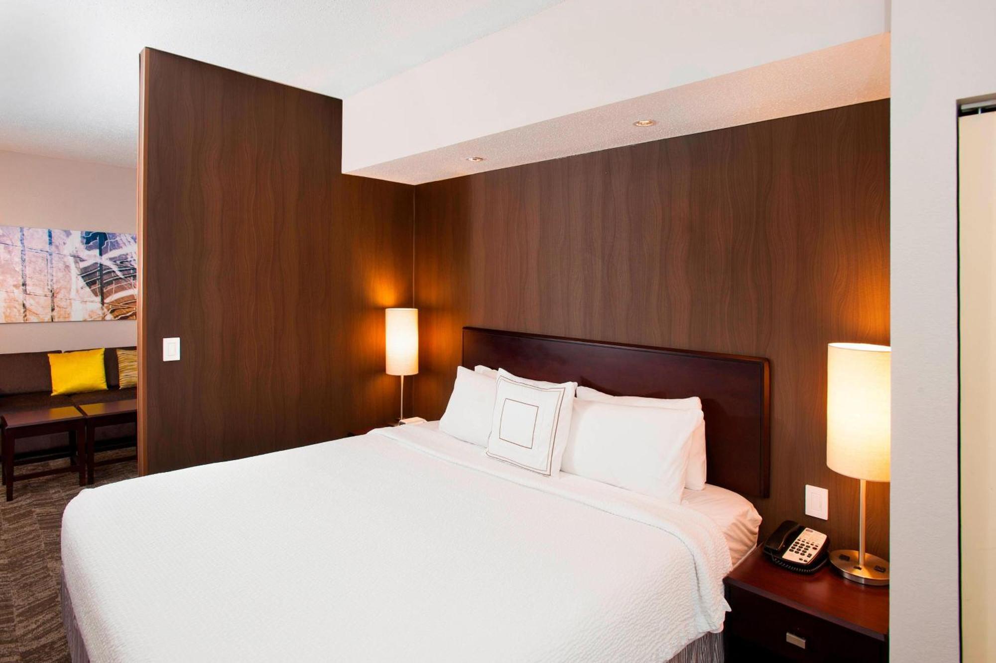 Springhill Suites Birmingham Colonnade Exterior foto